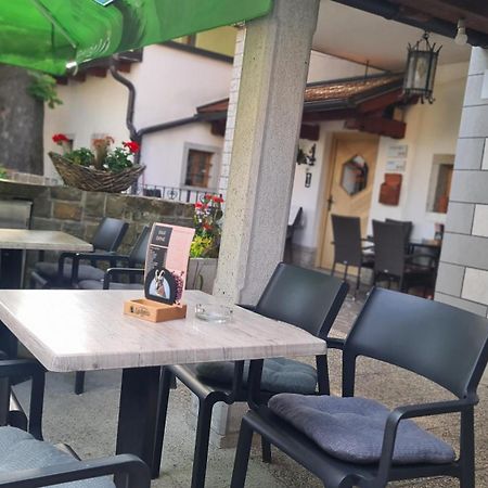 Brne Rooms Postojna Buitenkant foto