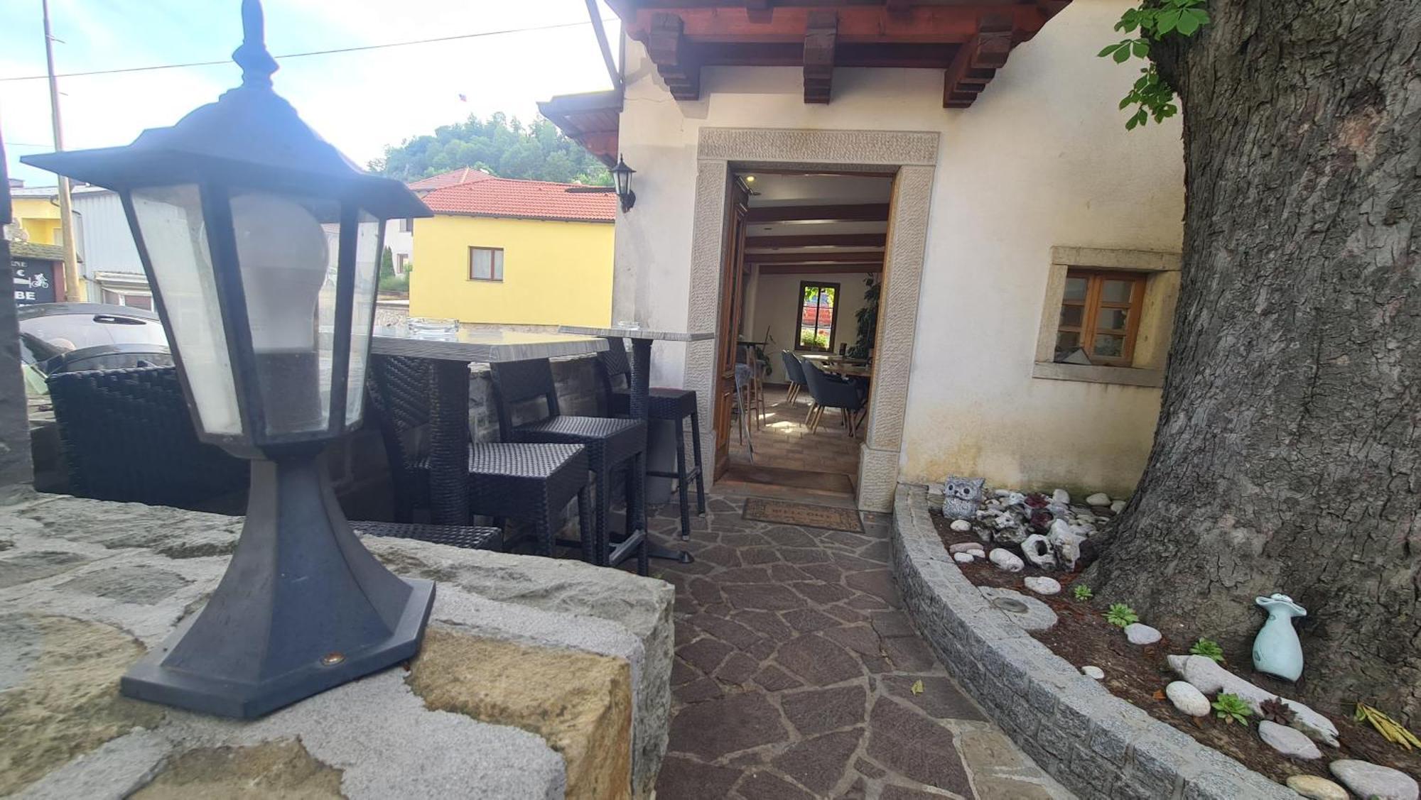 Brne Rooms Postojna Buitenkant foto