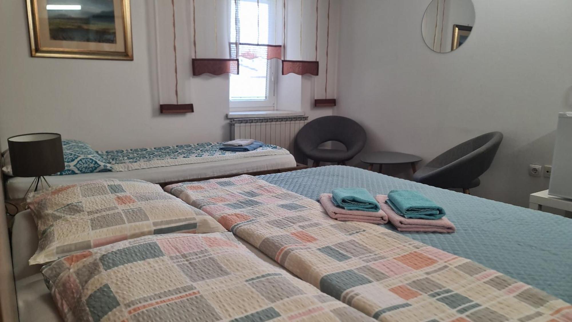 Brne Rooms Postojna Buitenkant foto
